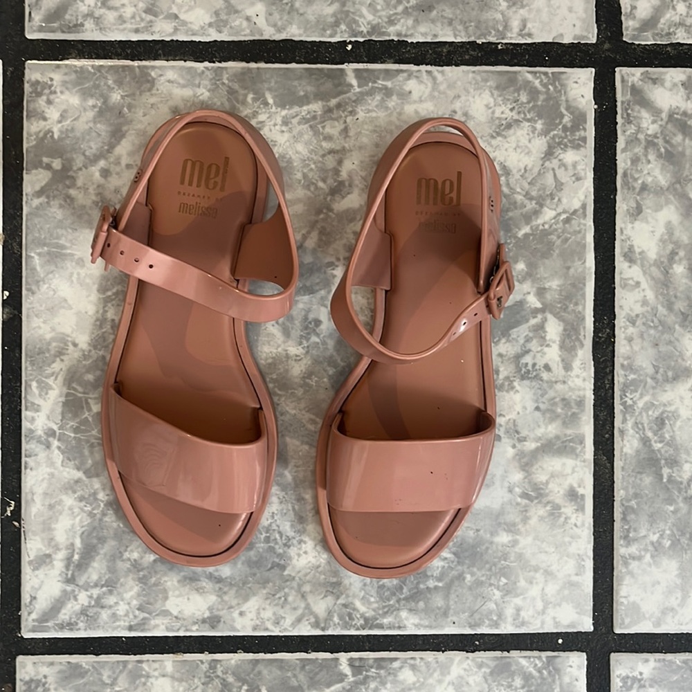 Melissa sandals for girls size 4